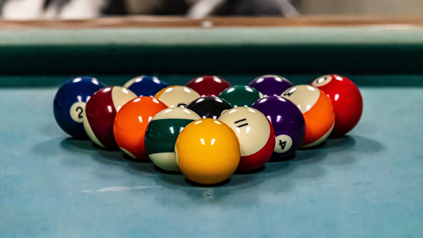 The Different Types of Snooker Balls