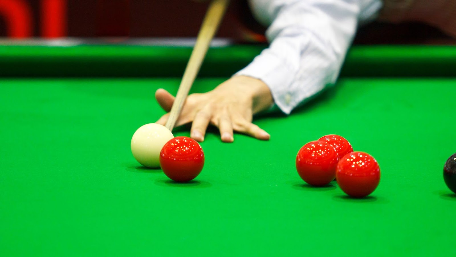 The Pros And Cons of Pool And Snooker